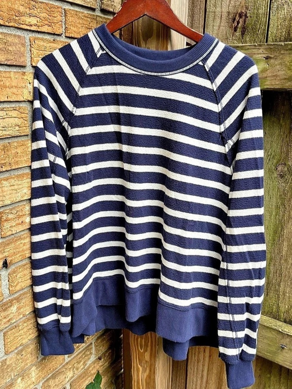 Aerie Oversized Striped Crewneck Sweater in Blue & White Size Small